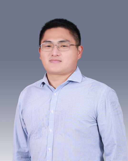 李伟